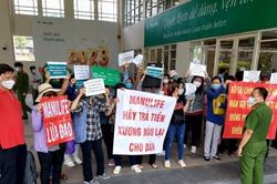 Khách hàng yêu cầu Manulife giải quyết cho người nộp đơn khiếu nại sau ngày 30/4