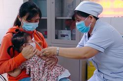 TP.HCM hết 2 loại vaccine chương trình tiêm chủng mở rộng