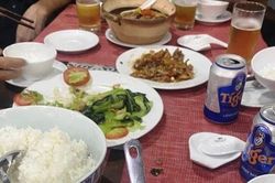 Nhà hàng ở Hội An lên tiếng vụ suất ăn 200.000 đồng/người nhưng chỉ tô canh với vài miếng thịt