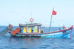 Quảng Bình tuyên truyền, vận động ngư dân khai thác thủy sản đúng quy định
