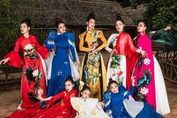 Ấn tượng áo dài sen của NTK Thạch Linh