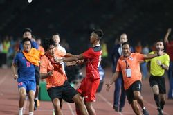 Hỗn chiến chung kết Thái Lan và Indoneisa, báo chí khu vực nói gì?