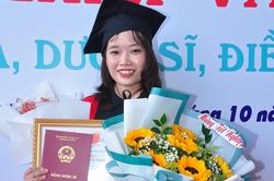 Nữ dược sĩ trẻ Quảng Bình từ chối cơ hội tốt để theo đuổi đam mê