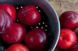 Sáu loại trái cây màu đỏ có thể đẩy lùi mỡ bụng và giảm cân hiệu quả