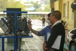 Hạn chế số lượng 'đặt lịch ảo' tại các trung tâm đăng kiểm