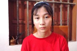Nữ sinh mồ côi cha xin cứu mẹ gặp tai nạn nguy kịch