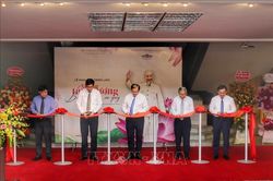 Khai mạc triển lãm 'Những tấm gương bình dị mà cao quý'