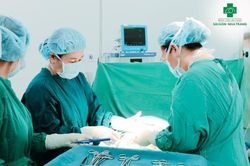 Bệnh viện Đa khoa Sài Gòn Nha Trang: Đỡ sinh thành công cặp song sinh ngôi ngược IVF 37 tuần tuổi
