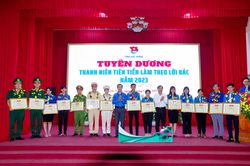 Tuyên dương thanh niên tiêu biểu làm theo lời Bác