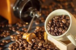 Giá cà phê trong nước tiếp tục tăng mạnh; nếp vụ hè thu ở mức cao