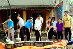 LĐLĐ huyện Yên Mô: Khởi công xây dựng nhà 'Mái ấm công đoàn' cho đoàn viên có hoàn cảnh khó khăn