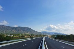 Đưa vào khai thác cao tốc Nha Trang - Cam Lâm và Vĩnh Hảo - Phan Thiết