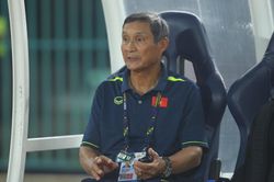 HLV Mai Đức Chung: 'Có đêm tôi phải uống 3 viên thuốc ngủ'