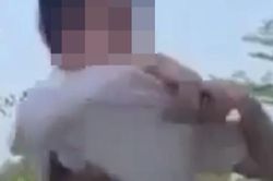 Kiểm điểm ban giám hiệu vụ nữ sinh lớp 5 bị nhóm bạn bắt tự lột đồ, quỳ xin lỗi
