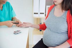 Những lưu ý khi dùng thuốc và điều trị đái tháo đường thai kỳ