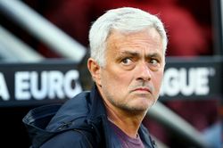 Mourinho: Tôi không quan tâm việc đi vào lịch sử Roma