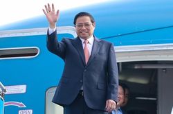 Thủ tướng Phạm Minh Chính lên đường dự Hội nghị Thượng đỉnh G7 mở rộng