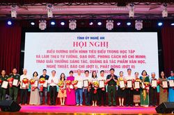 Nghệ An tuyên dương điển hình tiên tiến học tập và làm theo Bác Hồ