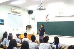 Thi vào lớp 10 tại Tp.HCM: Sĩ tử tăng tốc ôn thi chặng 'nước rút'