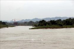 Mực nước sông Lô xuống mức thấp kỷ lục