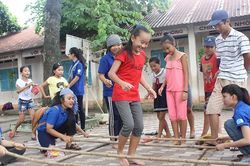 Mở cửa trường hè