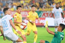 Nam Định bất phân thắng bại Hải Phòng ở vòng 8 V.League