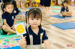 'Siêu nhí' Trung Kiên đấu trí