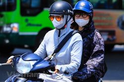 Khu vực Bắc Bộ tiếp tục nắng nóng gay gắt, có nơi trên 38 độ C