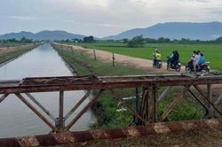 Bình Thuận: Bốn nữ sinh lớp 5 tử vong vì đuối nước khi tắm ở kênh