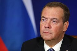 Ông Medvedev nêu lý do chưa thể đàm phán với Ukraine ở thời điểm hiện tại