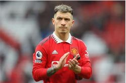 Cựu sao Liverpool và Spurs thừa nhận sai lầm vụ Lisandro Martinez