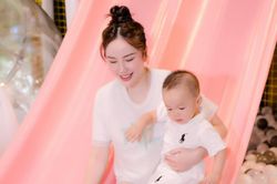 Nhóc tỳ nhà Bảo Thy cả gan gọi mẹ bằng một từ khiến netizen 'há hốc mồm'
