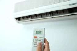 Nên để máy lạnh chạy cả ngày hay bật tắt để tiết kiệm điện