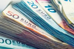 Vị thế đồng euro trong thanh toán quốc tế lung lay