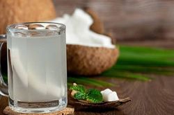 Loại nước 'khắc tinh' với sốc nhiệt do nắng nóng nên bổ sung