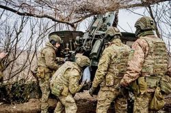 Ukraine nói sẽ bao vây chiến thuật thành phố Bakhmut