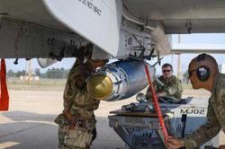 Tướng Mỹ tiết lộ Bom JDAM-ER đang đe dọa Nga ở điểm nóng