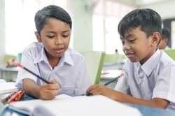 4 đặc điểm những đứa trẻ học giỏi thường có