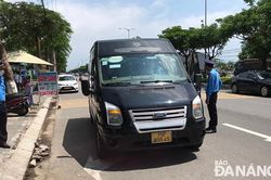 Xử phạt chủ xe và lái xe chở khách không có hợp đồng vận chuyển