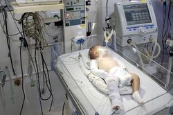 Kẻ bạo hành bé 2 tháng tuổi thừa nhận nhiều lần đánh vì cháu quấy khóc