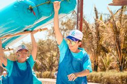 Ôm laptop, chạy deadline trong chuyến team building cùng công ty