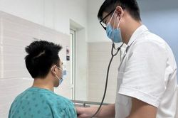 Mệt mỏi, chán ăn, chàng trai 20 tuổi phát hiện mắc bệnh lao phổi
