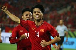 Công Phượng, Quang Hải chờ được ra sân, vẫn nuôi hy vọng ông Troussier gọi lên tuyển đấu Hong Kong