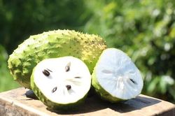 Mãng cầu thanh mát giải nhiệt nhưng những người này không nên ăn