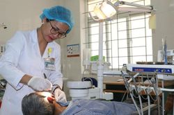 Cắt bỏ thành công khối u lớn trên mặt người đàn ông 69 tuổi