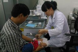 Tỷ lệ tiêm chủng mở rộng không đạt kế hoạch, cả nước đã hết vaccine 5 trong 1
