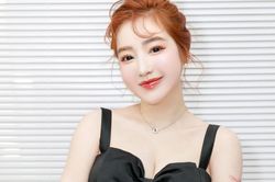 Elly Trần không nhận được chu cấp nuôi con từ chồng cũ trong một năm qua