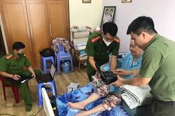 Bài 7: Cán bộ chiến sĩ Công an TPHCM 'hết mình' trong chiến dịch cấp CCCD