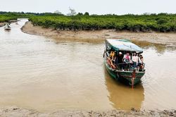 Tạm dừng tham quan Vườn Quốc gia Xuân Thủy sau vụ phụ huynh và học sinh tử vong
