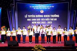 Tuyên dương 759 học sinh giỏi tiêu biểu của Thủ đô